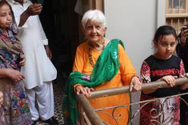 Indian grandmother, 92, visits childhood home in Pakistan