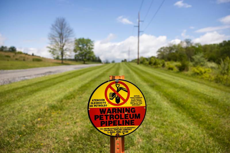 A sign marks the below-ground location of a Colonial Pipeline petroleum pipeline in Woodbine, Maryland, USA.The pipeline, traverses a distance of 8,850 kilometres and carries gasoline and jet fuel from Texas to New York. EPA