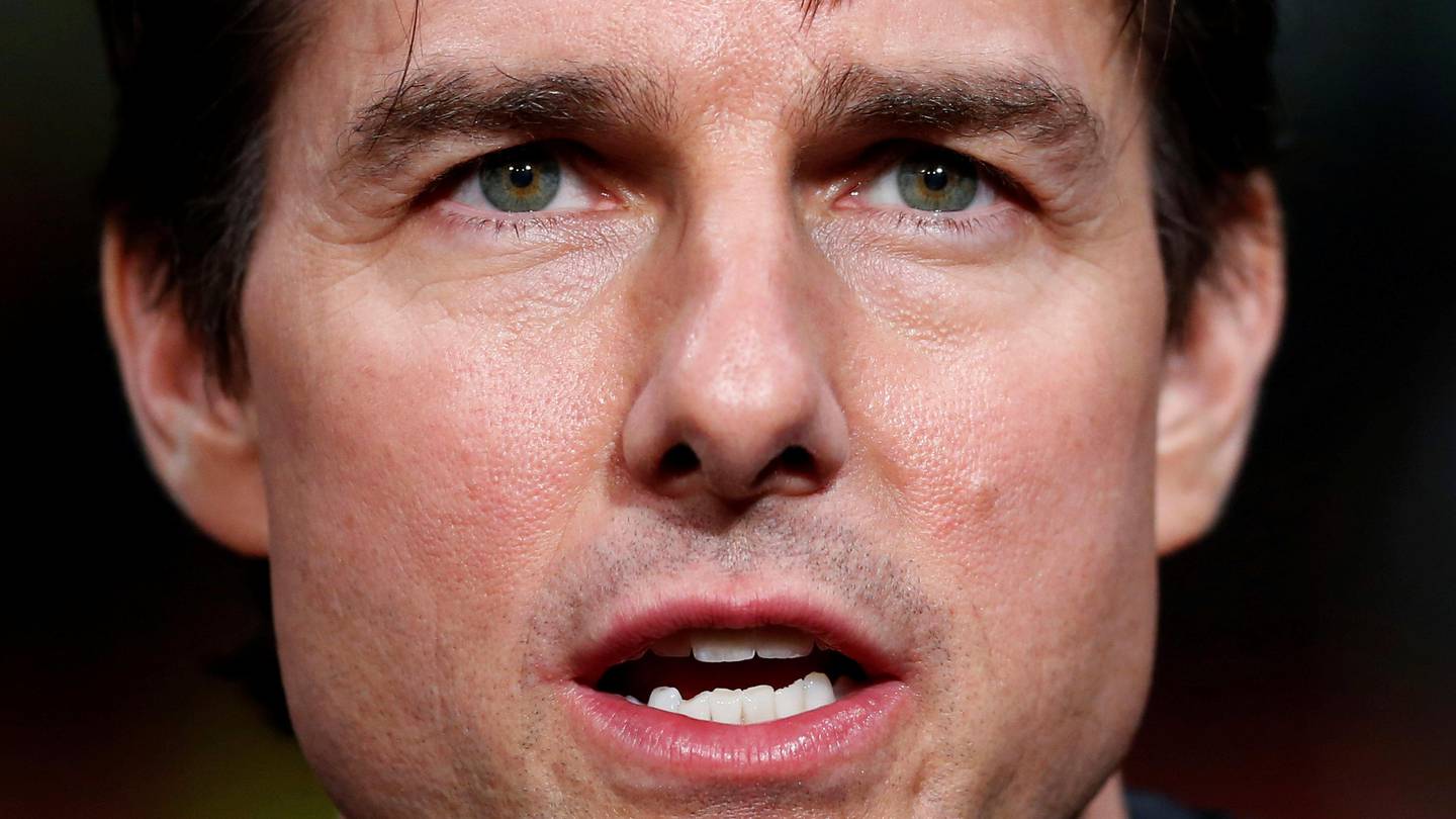 Tom Cruise breaks ankle as rooftop leap proves mission impossible