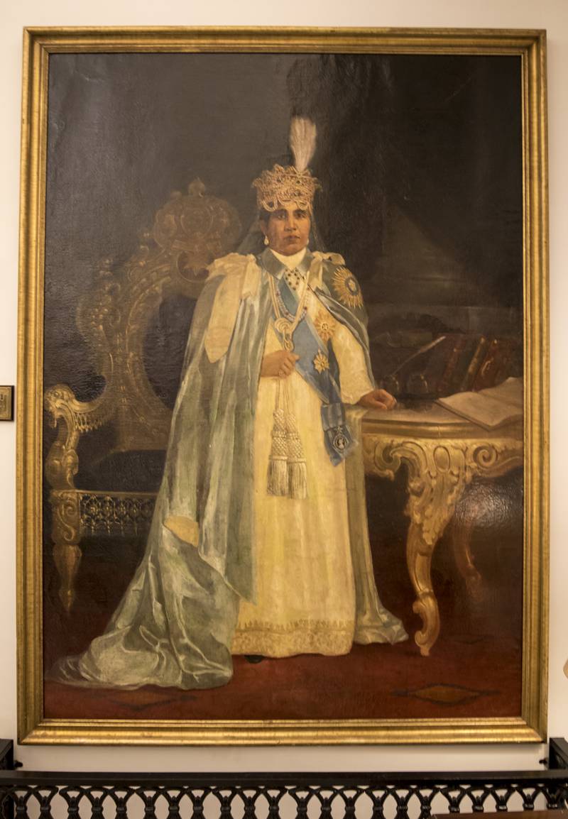 A portrait of the last begum in the lobby of the Jehan Numa Palace Hotel