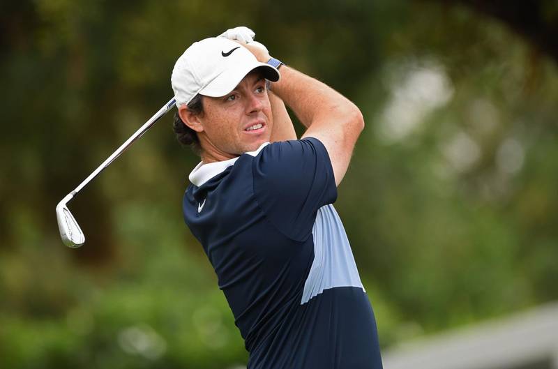 Rory McIlroy of Northern Ireland tees off during the DP World Tour Championship at Jumeirah Golf Estates in Dubai on November 21, 2019.  McIlroy, a three-time winner of the Race to Dubai, says he is fine with the fact that he cannot become the European Tour's number one for a fourth time this week at the DP World Tour Championship. / AFP / KARIM SAHIB
