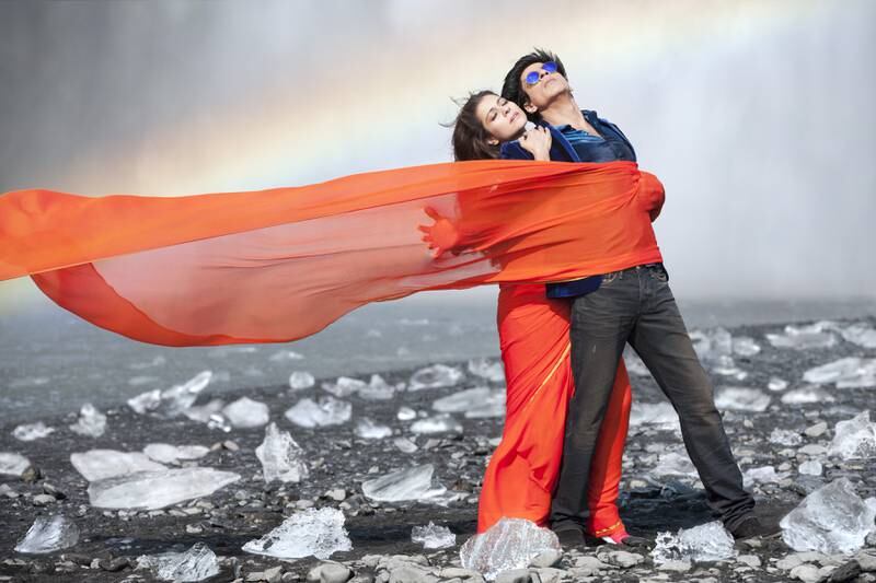 A handout still of Dilwale Song Gerua (Courtesy: Red Chillies Entertainments) *** Local Caption ***  on21de-bolly-dilwale.jpg