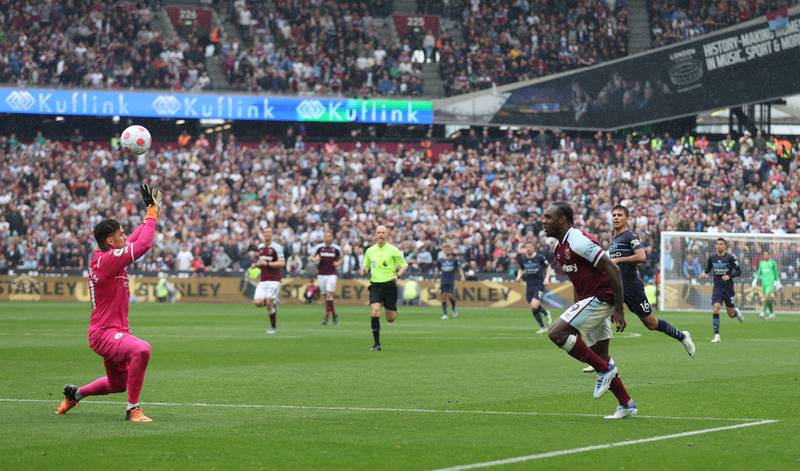 Michail Antonio misses a chance for West Ham. Reuters