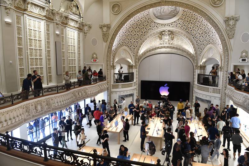 The Apple Tower Theatre retail store at Broadway Theatre District in downtown Los Angeles, California.  AFP