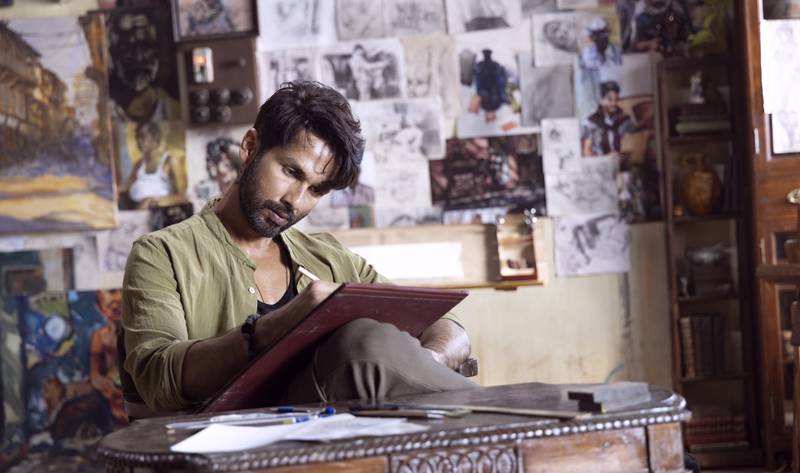 In his streaming debut, Shahid Kapoor plays Sunny, a disillusioned artist who makes counterfeit currency. All photos: Amazon Prime Video