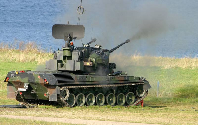 A Gepard anti-aircraft gun tank engages in shooting practice using air targets. Bundeswehr / AFP