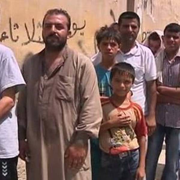 Video: Syrians face shortages as Aleppo battle rages