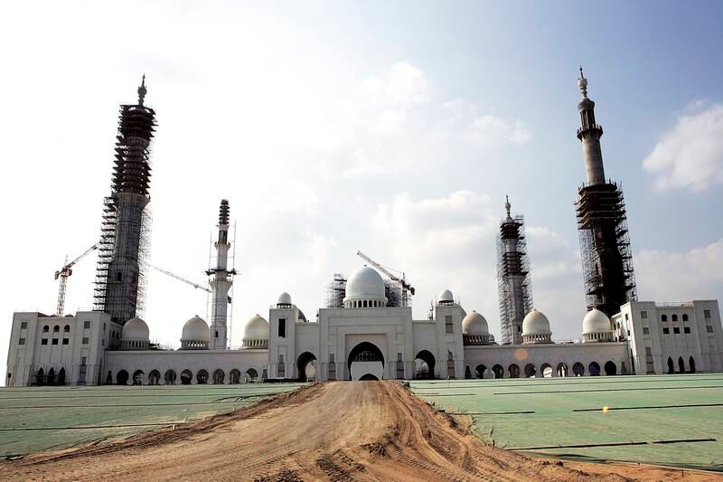 Sheikh Zayed Grand Mosque under construction in December 2005. Getty Images