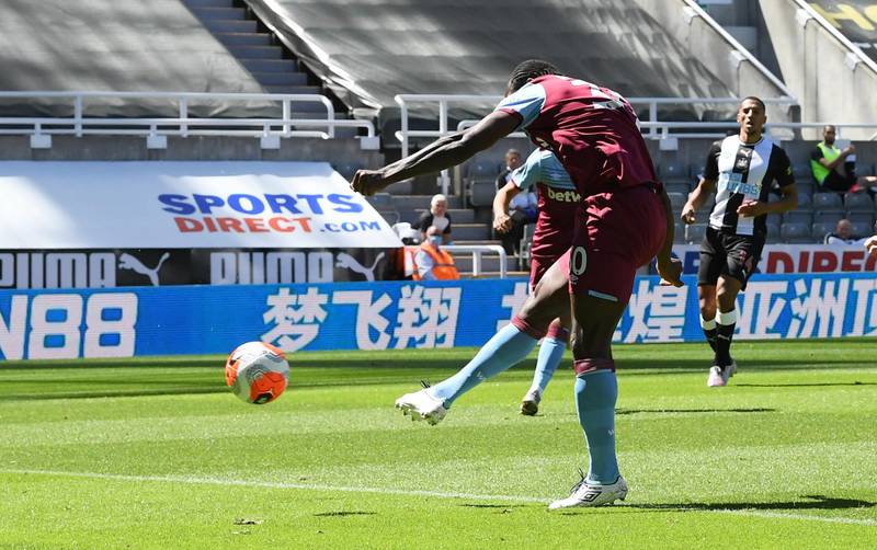 Michail Antonio - 8: Thumping finish into roof of the net to give West Ham early lead. A real handful for Newcastle and a great outlet for his side's attacks. Reuters