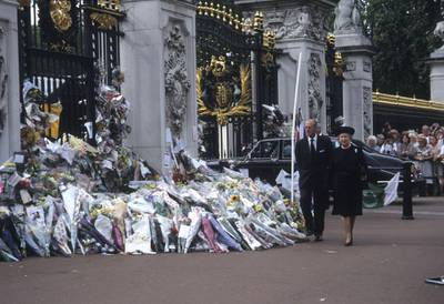The public funeral of Diana, Princess of Wales, London, UK, 6th September 1997, Queen Elizabeth II and Prince Philip, Duke of Edinburgh, Tributes to the late Princess from the public, 6th September 1997. (Photo by John Shelley Collection/Avalon/Getty Images)