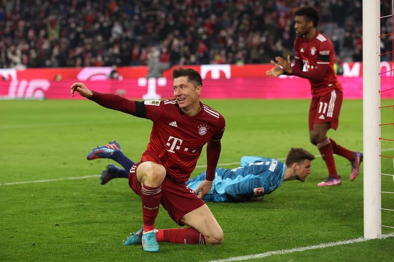 1) Robert Lewandowski (Bayern Munich, Bundesliga) 31 goals. 62 points.