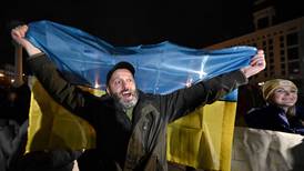 Kherson residents jubilant as Ukrainian soldiers enter city