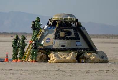 The Boeing CST-100 Starliner capsule lands at the White Sands Space Harbour in New Mexico on May 25, 2020. EPA / Nasa 