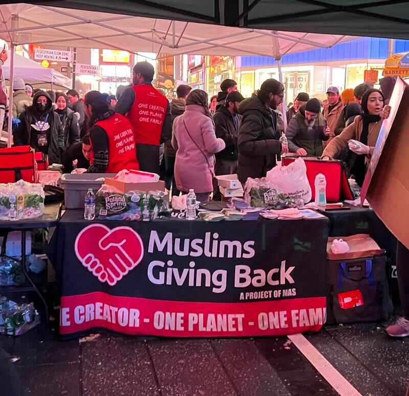 Muslims Giving Back said it had provided thousands of free iftar meals at Times Square. Photo: Nada Shalash