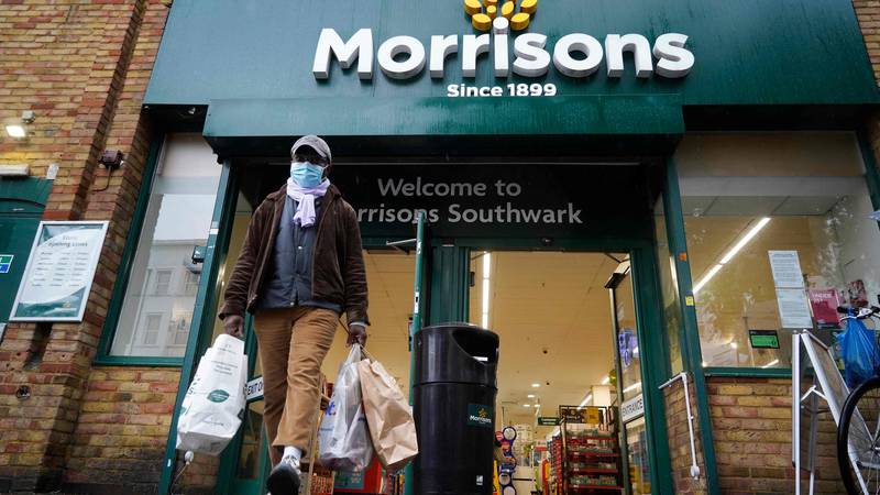 An image that illustrates this article Britain's retailers get tougher on the unvaccinated