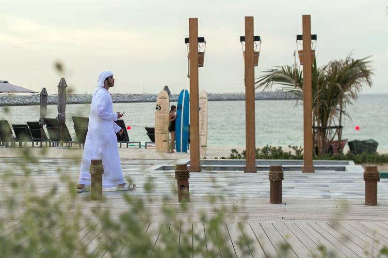 DUBAI, UNITED ARAB EMIRATES - NOV 21:La Mer.La Mer, a beachfront development in Jumeirah 1 by Meeras, covers 1.24 million square metres of existing and reclaimed land taken over by sprawling timber walkways and beachside promenades packed with restaurants.(Photo by Reem Mohammed/The National)Reporter:  HALA KHALAFSection: WK