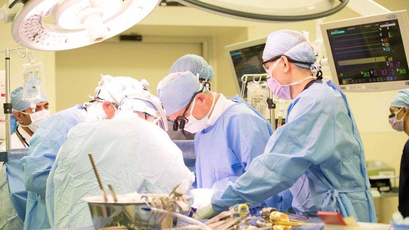 Surgeons perform a heart operation at Cleveland Clinic Abu Dhabi. Courtesy: Cleveland Clinic Abu Dhabi