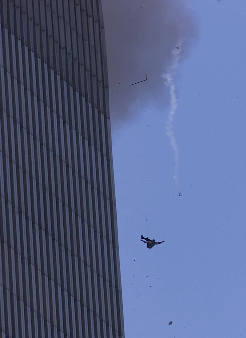 394263 11: (PUERTO RICO OUT) A man fall to his death from the World Trade Center after two planes hit the building September 11, 2001 in New York City.   Jose Jimenez/Primera Hora/Getty Images/AFP