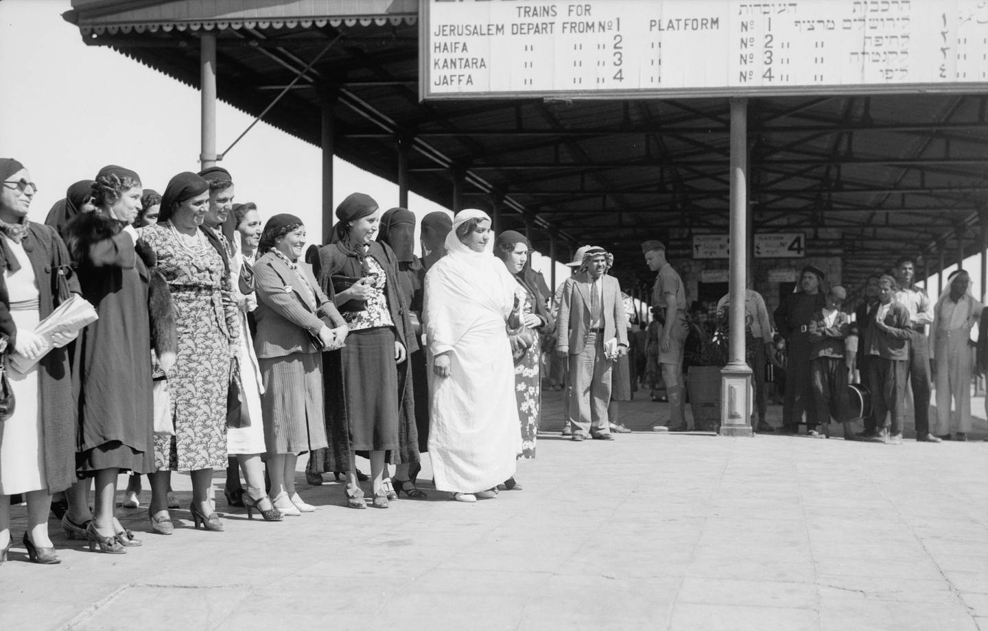 The train to Damascus at Samakh station, at the southern tip of the Sea of Galilee, early 1920s. LoC Matson Collection