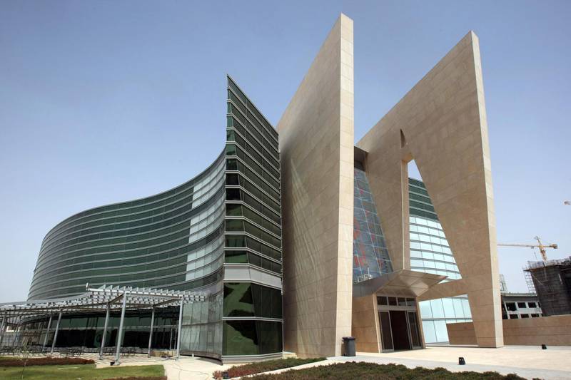 Abu Dhabi -April 16, 2008 Ð A new building on the campus of the United Arab Emirates University in Al Ain April 16, 2008.   (Andre Forget / The National) *** Local Caption *** na05 university.jpg