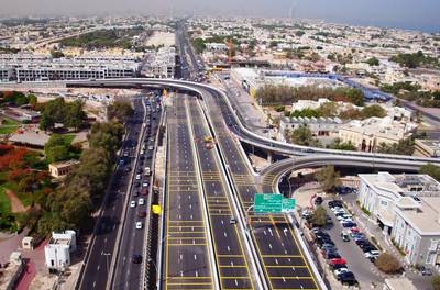 The bridge consists of two lanes in each direction in addition to another lane serving the traffic coming from Al Wasl Street to Al Aathar Street. Courtesy RTA 