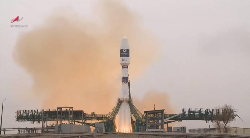 The Soyuz 2.1a rocket is carrying 38 international payloads from 18 countries to space. Roscosmos 