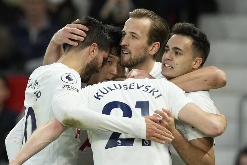 Harry Kane – 6 The English forward netted his sixth in five games when he stepped up to the spot and had enough power to squeeze past De Gea, who had guessed the right way. EPA