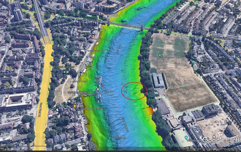 A laser scan of the River Thames shows a mass of tangled wet wipes deposited on the bank near Hammersmith Bridge. Photo: Thames21