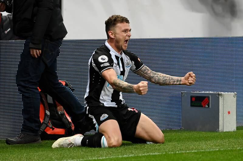 NEWCASTLE UPON TYNE, ENGLAND - FEBRUARY 08: Kieran Trippier of Newcastle United celebrates after scoring their sides third goal during the Premier League match between Newcastle United and Everton at St. James Park on February 08, 2022 in Newcastle upon Tyne, England. (Photo by Stu Forster / Getty Images)