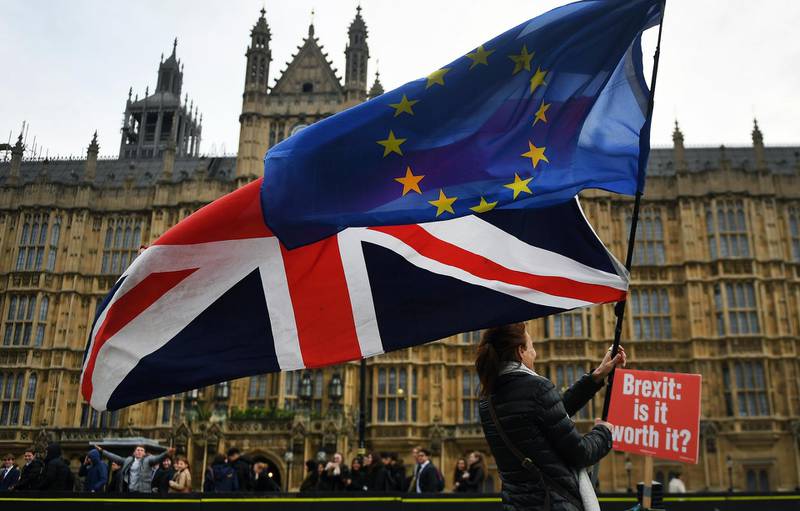 epa07197308 Pro EU protesters demonstrate outside Parliament in London Britain, 29 November 2018. Members of Parliament (MP's) are set to vote on British Prime Minister Theresa May's EU Brexit deal, 'The meaningful vote' which is the name given to Section 13 of the European Union (Withdrawal) Act 2018 and which takes place on 11 December 2018. Reports state her deal is likely to be voted down.  EPA/ANDY RAIN