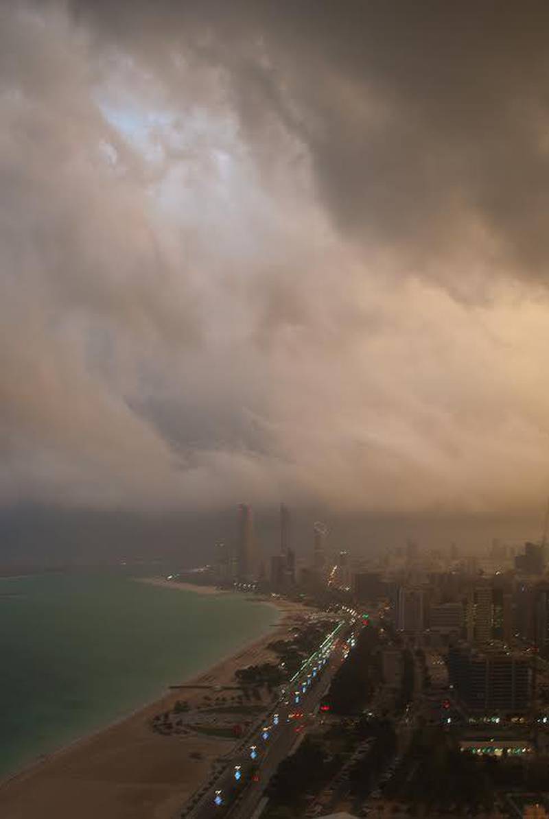 Storm clouds sweep into Abu Dhabi. Vlada Gorbounova 

