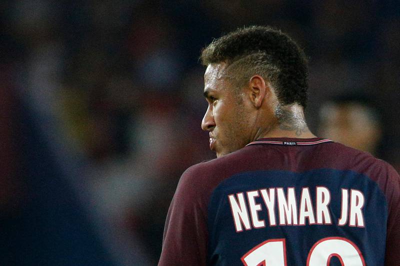 Paris Saint-Germain's Brazilian forward Neymar reacts during the French L1 football match between Paris Saint-Germain (PSG) and Saint-Etienne (ASSE) on August 25, 2017, at the Parc des Princes stadium in Paris. / AFP PHOTO / GEOFFROY VAN DER HASSELT