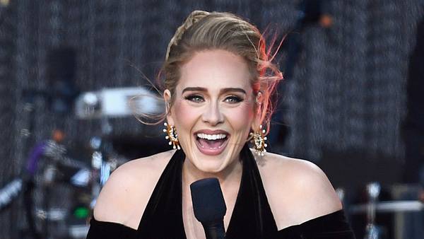 An image that illustrates this article Emotions sky high as Adele returns to London and says 'Hello' to Hyde Park