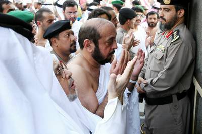 Sheikh Khalifa performing Umrah. Wam