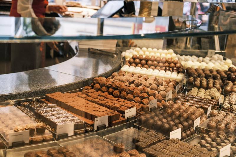 Swiss chocolates for sale in a Laderach store in Lucerme. Unsplash / Marquise de Photographie