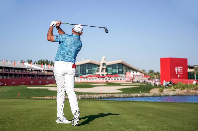 Abu Dhabi, United Arab Emirates, January 18, 2020.  2020 Abu Dhabi HSBC Championship.  Round 3. Lee Westwood on the eighteenth hole takes the lead on the third day of the Abu Dhabi HSBC Championship with a -14 PAR.Victor Besa / The NationalSection:  SPReporter:  Paul Radley and John McAuley