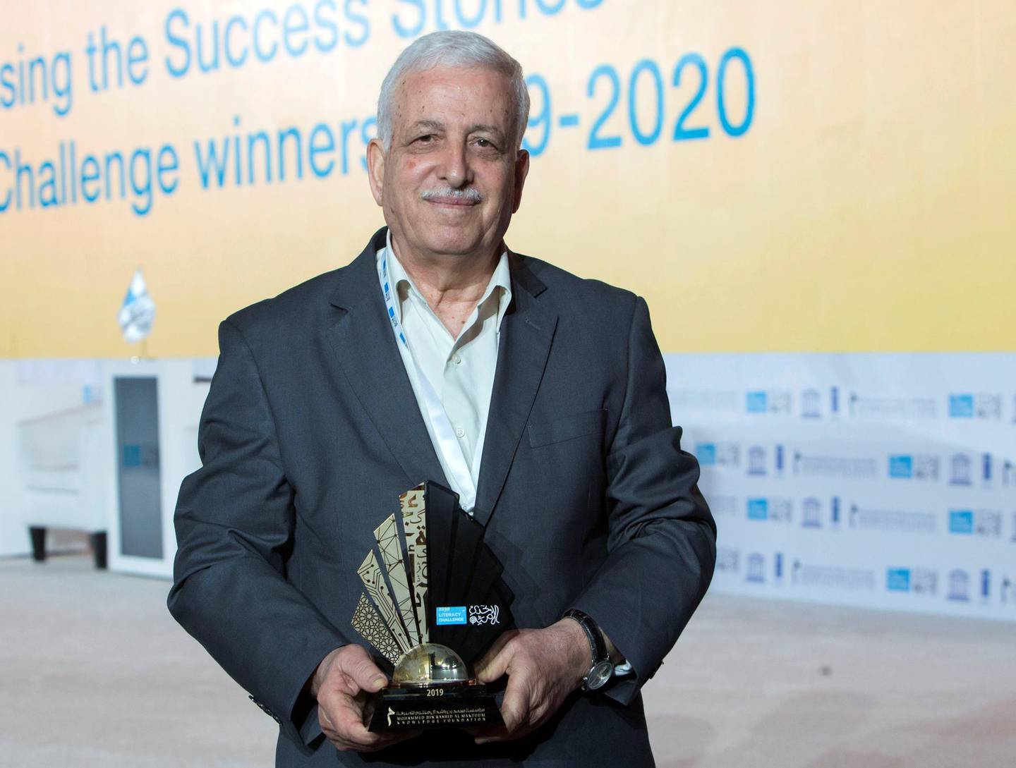 Dubai, United Arab Emirates - Mahmoud Abbas at the announcing of the winners of the Arabic literacy challenge announcing a declaration to eradicate illiteracy.  Ruel Pableo for The National Anna Zacharias story