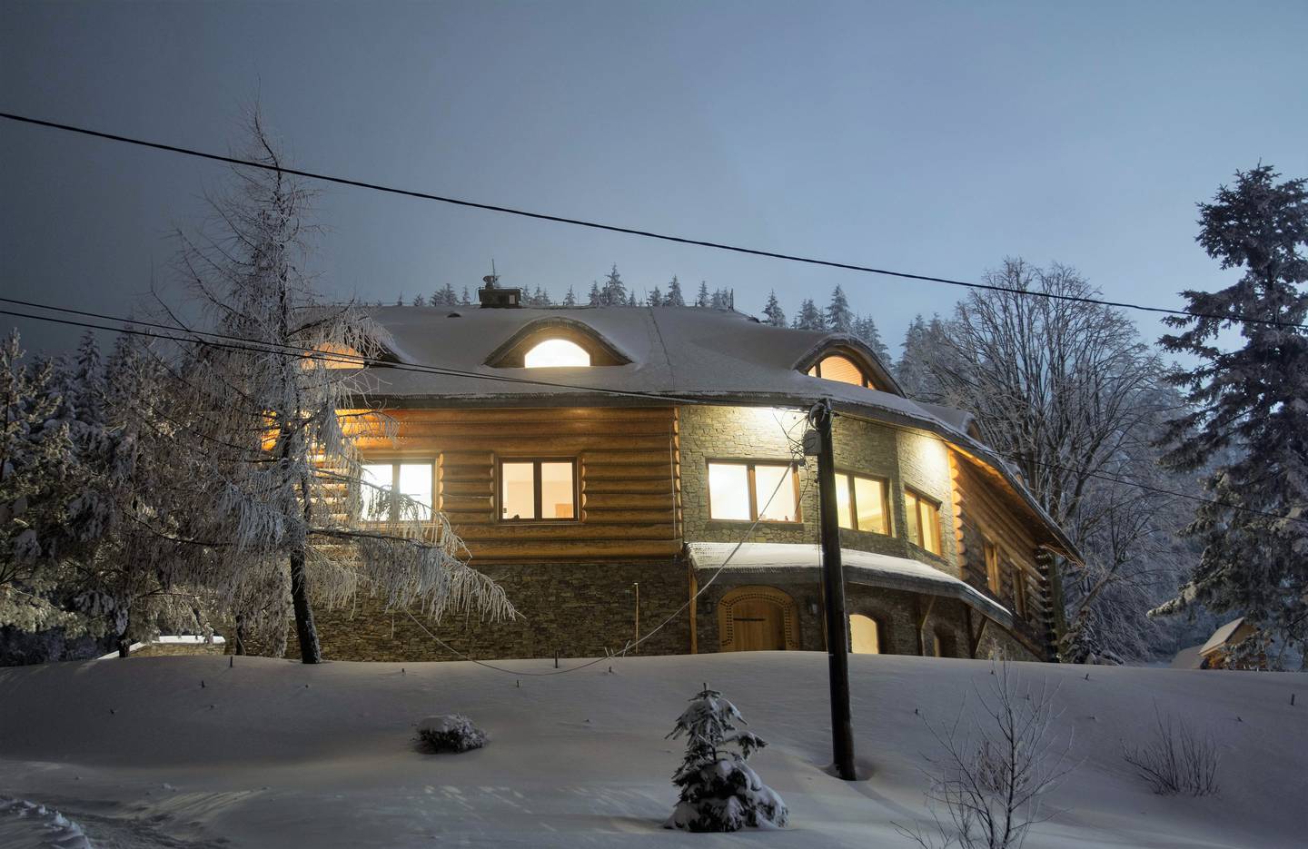 Übernachten Sie in einem traditionellen Bauernhaus in den polnischen Beskiden.  Foto: Filip Szokalski Photography / Airbnb