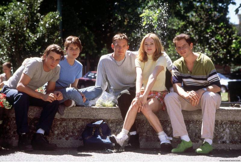 Skeet Ulrich, Neve Campbell, Matthew Lillard, Rose McGowan and Jamie Kennedy in the original 'Scream'.