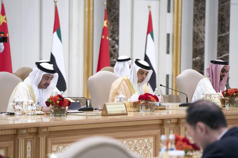 ABU DHABI, UNITED ARAB EMIRATES - July 20, 2018: HH Sheikh Abdullah bin Zayed Al Nahyan, UAE Minister of Foreign Affairs and International Cooperation (L), HH Sheikh Mansour bin Zayed Al Nahyan, UAE Deputy Prime Minister and Minister of Presidential Affairs (2nd L) and HH Sheikh Tahnoon bin Zayed Al Nahyan, UAE National Security Advisor (R), attend a meeting with HE Xi Jinping, President of China (not shown), during a reception at the Presidential Palace. 

( Rashed Al Mansoori / Crown Prince Court - Abu Dhabi )
---