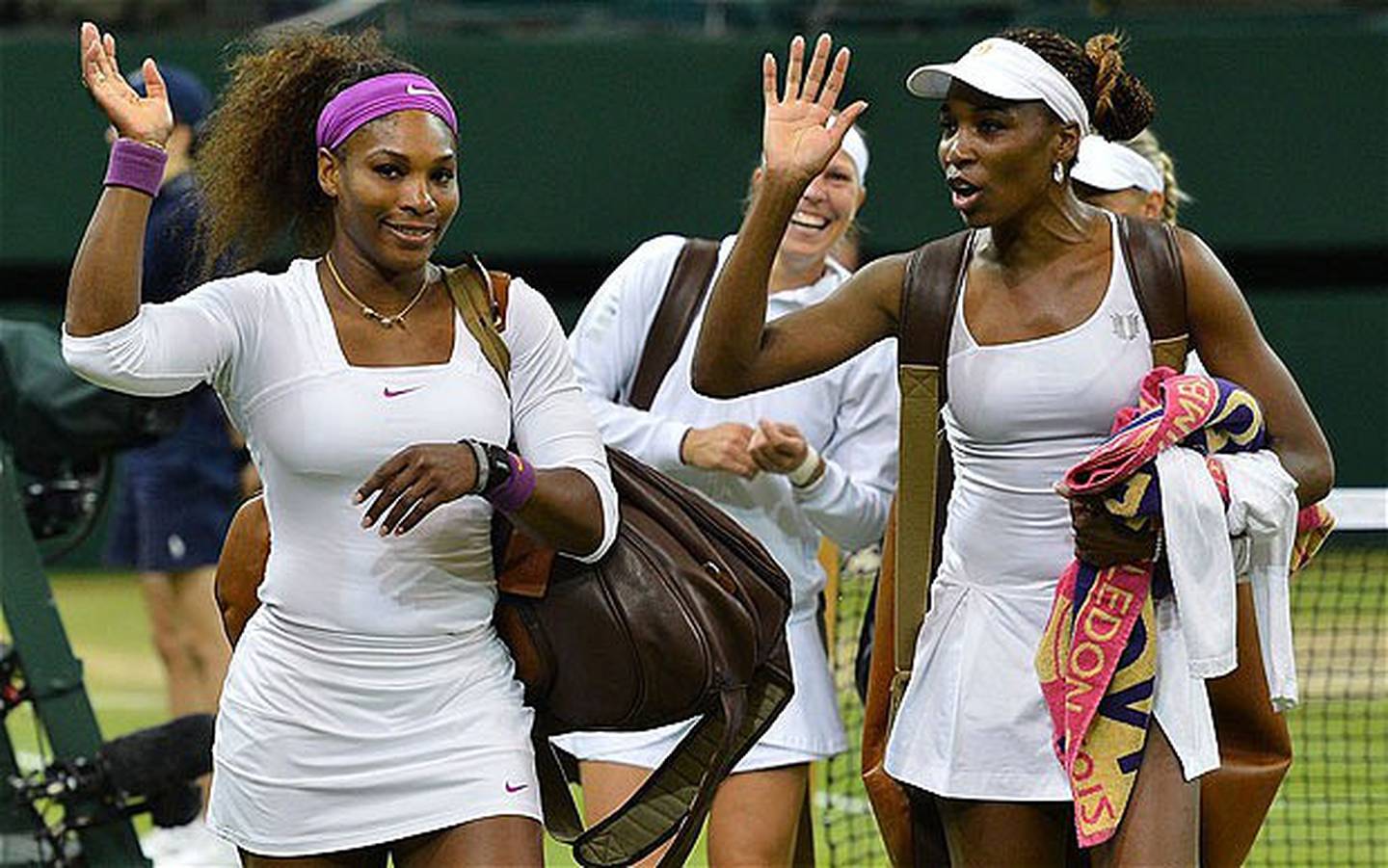 Serena und Venus Williams gehörten zu den bekanntesten Investoren in die in London ansässige Social Investing App Shares.  Agentur