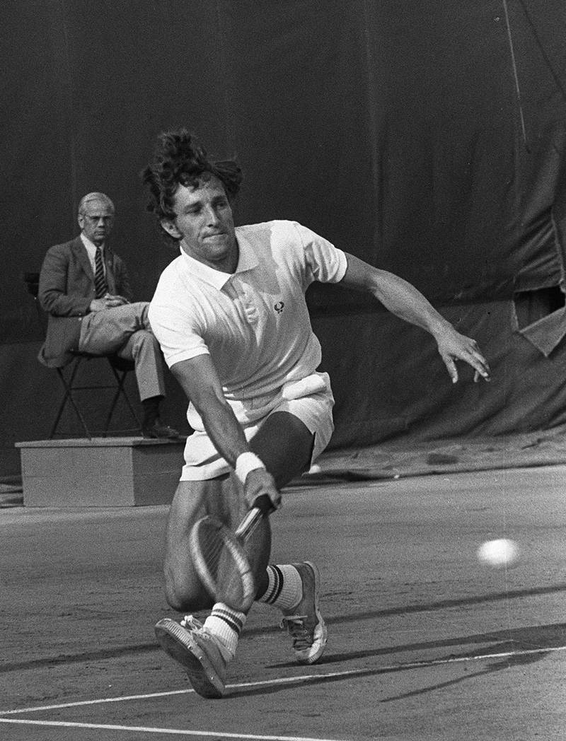 Czech Jan Kodes hits a forehand to his opponent Yugoslavian Franulovic during the final at the French tennis Open in Paris 05 June 1970. Kodes won the tounament in 1970 and 1971. (Photo by STF / AFP)