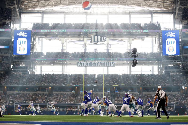 New York Giants quarterback Mike Glennon throws a pass in the third quarter against the Dallas Cowboys at AT&T Stadium in Arlington, Texas on October 10. USA TODAY Sports