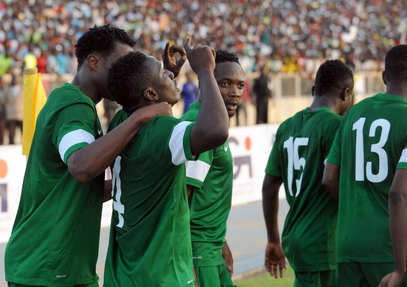 Nigeria’s Oghenekaro Etebo (2nd L) celebrates his goal during the African Cup of Nations qualification match between Egypt and Nigeria, on March 25, 2016, in Kaduna. AFP / PIUS UTOMI EKPEI