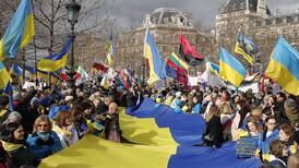 Rallies in Berlin and Paris call for peace in Ukraine