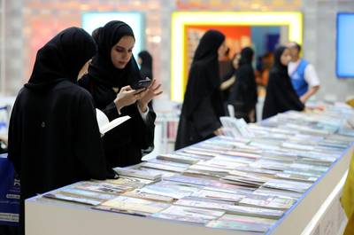 ABU DHABI,  UNITED ARAB EMIRATES , April 24 – 2019 :- Visitors browsing books at the Abu Dhabi International Book Fair held at Abu Dhabi National Exhibition Centre in Abu Dhabi. ( Pawan Singh / The National ) For News/Online/Instagram. Story by Rupert