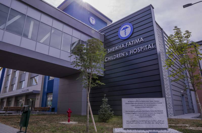 The paediatric hospital, the first in Kosovo, has several specialised clinics, diagnostic departments and emergency services for mothers and children.