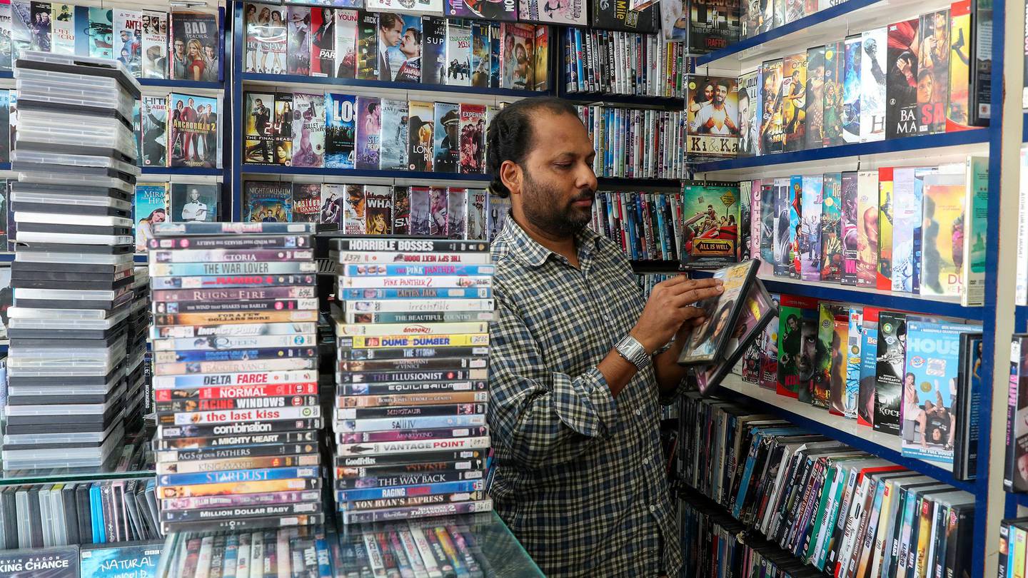Slaapkamer overhandigen Allemaal Inside the last DVD rental and cassette shops of Abu Dhabi