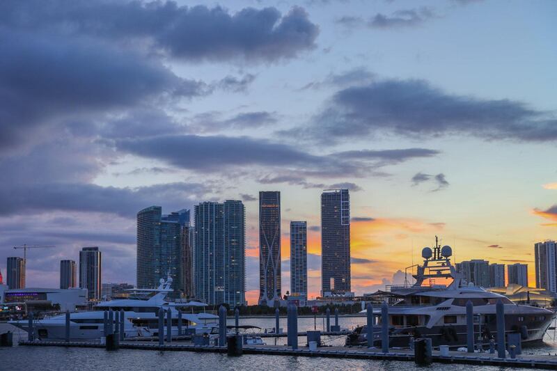 One Thousand Museum comes with sunset vistas towards Biscayne Bay.