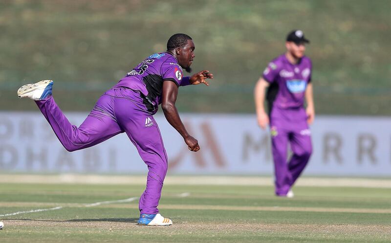 ABU DHABI , UNITED ARAB EMIRATES, October 05, 2018 :- Jerome Taylor of Hobart Hurricanes bowling during the Abu Dhabi T20 cricket match between Lahore Qalanders vs Hobart Hurricanes held at Zayed Cricket Stadium in Abu Dhabi. ( Pawan Singh / The National )  For Sports. Story by Amith